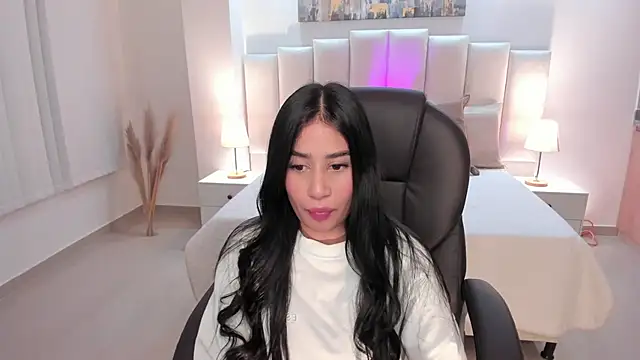 miranda crawfor online show from 10-03-25, 04:20