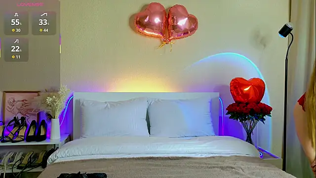 Snapshot of BethSun chatting on 02-12-26, 05:30 BethSun online show from 02-12-26, 05:30