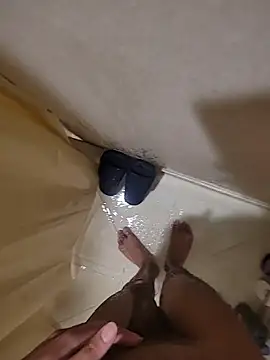 Snapshot of catluvr999 chatting on 02-04-26, 03:12 catluvr999 online show from 02-04-26, 03:12