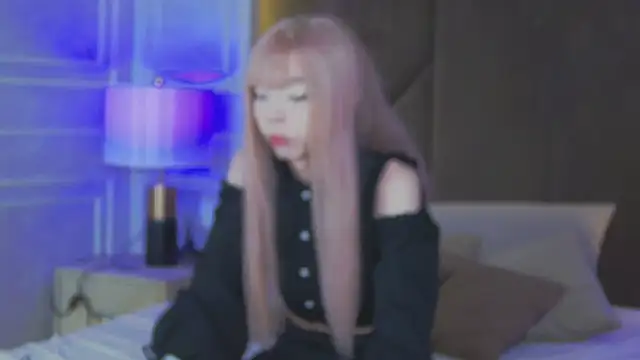 Evelyn Neal online show from 10-17-25, 04:20