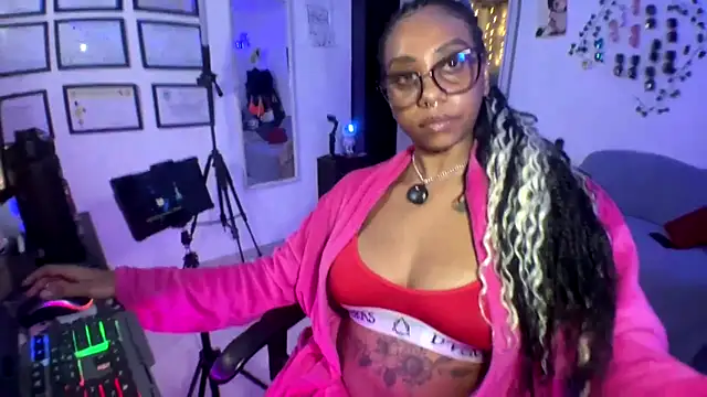 anasasuga online show from 09-19-25, 12:12