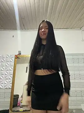 Snapshot of ashleyy20 chatting on 10-15-25, 01:39 ashleyy20 online show from 10-15-25, 01:39