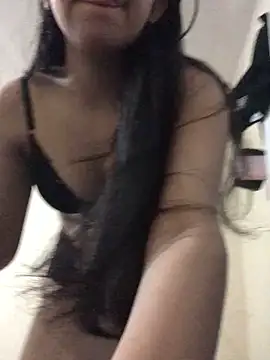 Snapshot of ashleyy20 chatting on 11-01-25, 08:00 ashleyy20 online show from 11-01-25, 08:00