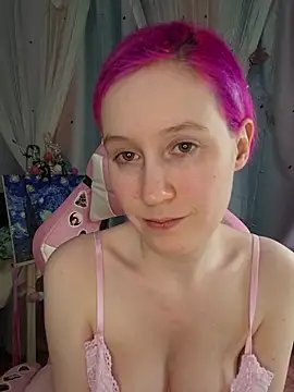 Snapshot of Fuzzy_Unicorn chatting on 03-24-26, 07:30 Fuzzy Unicorn online show from 03-24-26, 07:30