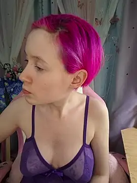 Snapshot of Fuzzy_Unicorn chatting on 03-27-26, 07:02 Fuzzy Unicorn online show from 03-27-26, 07:02