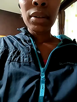 Snapshot of Flacidas chatting on 10-17-25, 08:50 Flacidas online show from 10-17-25, 08:50