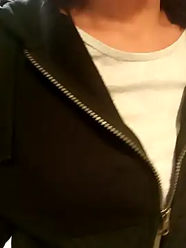 Snapshot of Flacidas chatting on 11-12-25, 09:47 Flacidas online show from 11-12-25, 09:47