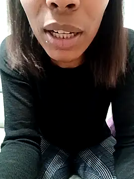 Snapshot of Flacidas chatting on 11-13-25, 03:22 Flacidas online show from 11-13-25, 03:22