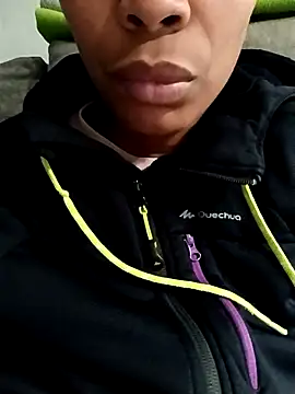 Snapshot of Flacidas chatting on 11-21-25, 09:13 Flacidas online show from 11-21-25, 09:13