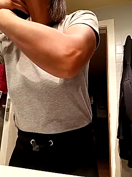 Snapshot of Flacidas chatting on 11-22-25, 10:42 Flacidas online show from 11-22-25, 10:42