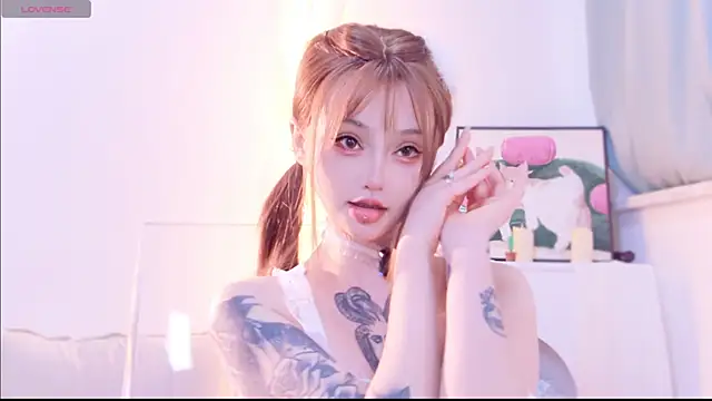 Miya-222 online show from 12-21-25, 05:14