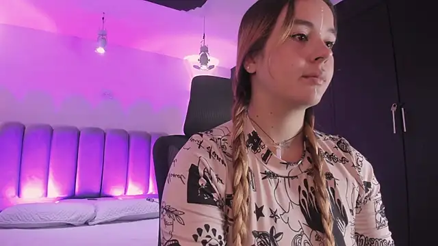 AlliceLover online show from 10-11-25, 11:31