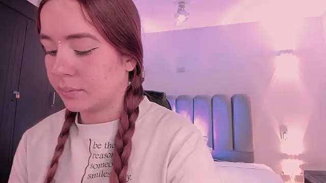 AlliceLover online show from 12-22-25, 11:51