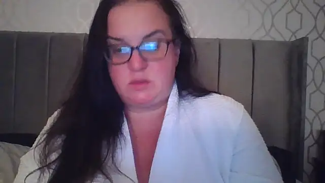 Curvy OliviaXX online show from 09-15-25, 06:30
