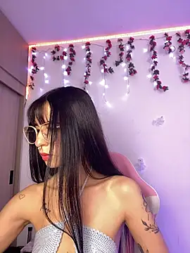 Lia  1 online show from 01-12-26, 10:04