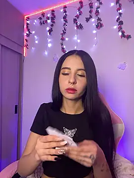 Lia  1 online show from 01-13-26, 10:48