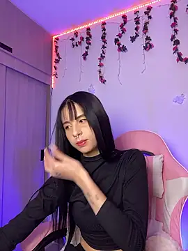 Lia  1 online show from 01-15-26, 01:32