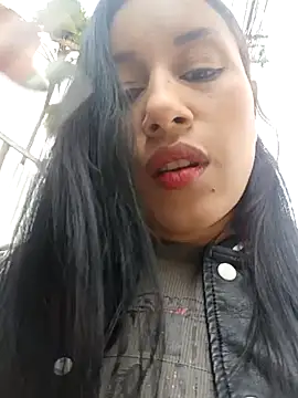 Billie Eilish online show from 10-08-25, 06:49