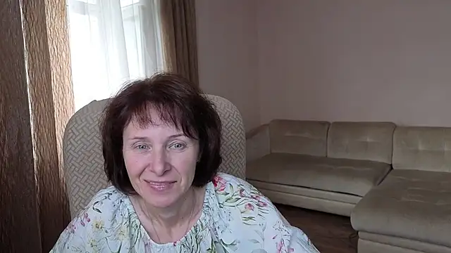 Lia Tito online show from 09-27-25, 05:23