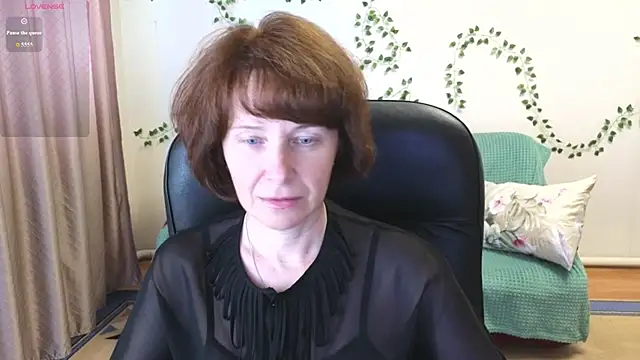 Lia Tito online show from 06-26-26, 07:02