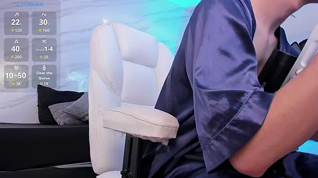 Snapshot of mathias_saenz chatting on 01-15-26, 07:06 mathias saenz online show from 01-15-26, 07:06