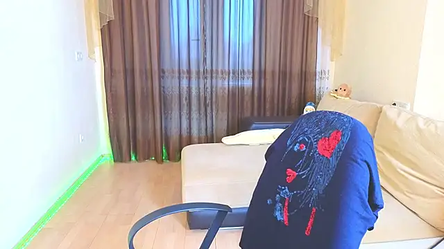 Milana Milky online show from 11-11-25, 05:07