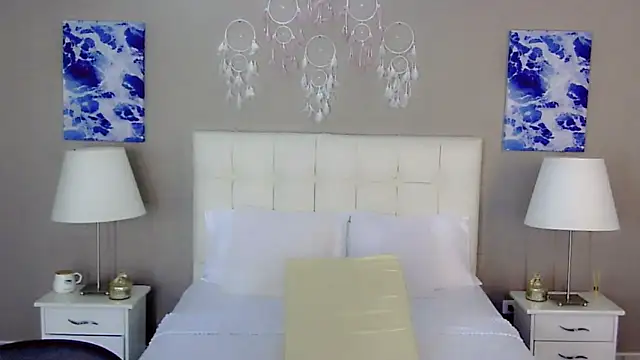 Snapshot of maddissonivanova chatting on 09-22-25, 07:05 maddissonivanova online show from 09-22-25, 07:05