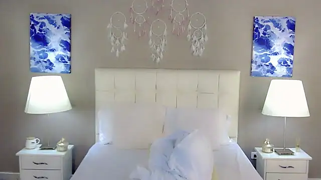 Snapshot of maddissonivanova chatting on 09-26-25, 07:18 maddissonivanova online show from 09-26-25, 07:18