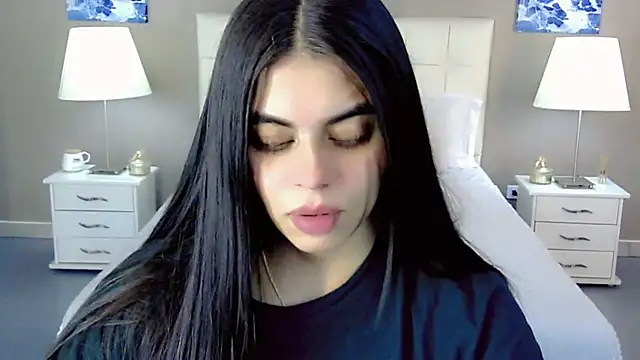 Snapshot of maddissonivanova chatting on 10-05-25, 07:34 maddissonivanova online show from 10-05-25, 07:34