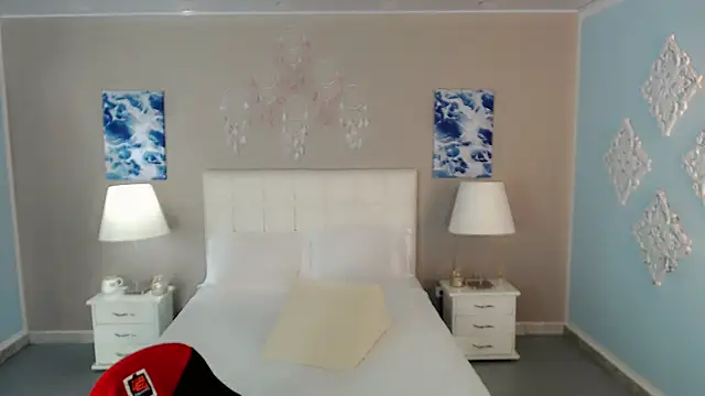 Snapshot of maddissonivanova chatting on 10-12-25, 07:13 maddissonivanova online show from 10-12-25, 07:13