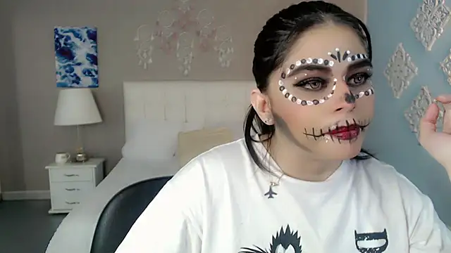 Snapshot of maddissonivanova chatting on 10-26-25, 07:20 maddissonivanova online show from 10-26-25, 07:20