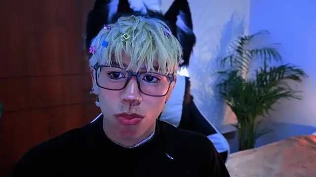 taichi bluy online show from 10-25-25, 06:54