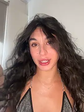 Snapshot of MonicaSalvatore chatting on 11-03-25, 07:37 MonicaSalvatore online show from 11-03-25, 07:37