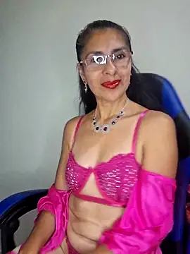 Natasha 50 online show from 12-18-25, 12:06