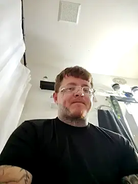 Snapshot of Bwcgoonie chatting on 09-16-25, 06:47 Bwcgoonie online show from 09-16-25, 06:47