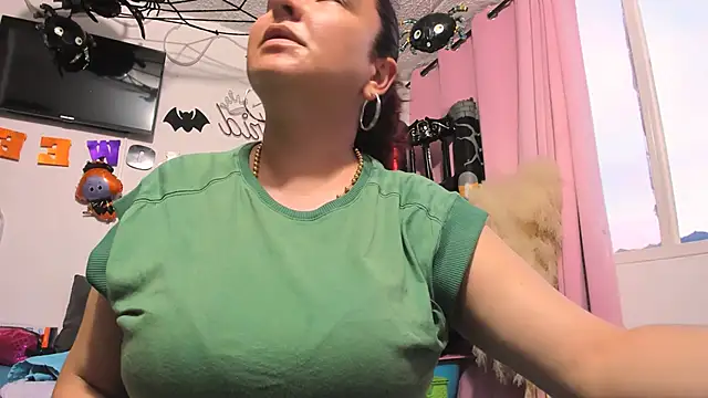 ASTRIDCHAT online show from 10-28-25, 10:45