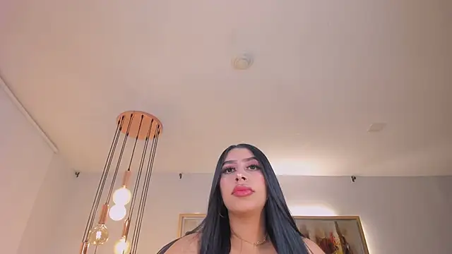 LeahLombardi  online show from 10-02-25, 03:02