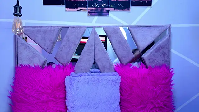 megha noa online show from 10-24-25, 07:54