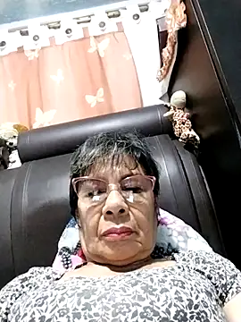 Snapshot of OliviaMorris1 chatting on 10-04-25, 10:52 OliviaMorris1 online show from 10-04-25, 10:52