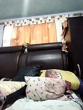 Snapshot of OliviaMorris1 chatting on 10-08-25, 12:03 OliviaMorris1 online show from 10-08-25, 12:03