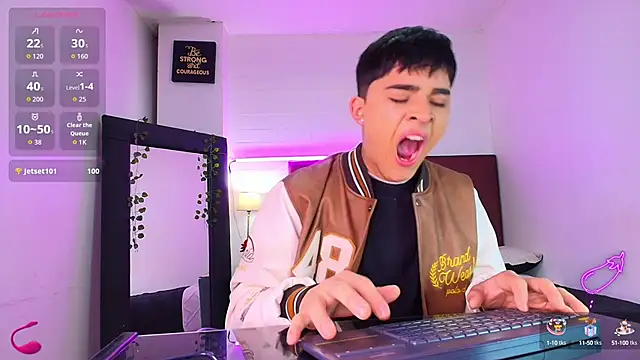 Lucass love online show from 09-11-25, 01:33