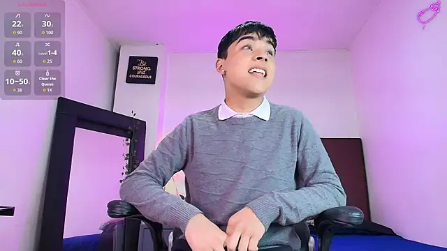 Lucass love online show from 11-12-25, 04:18