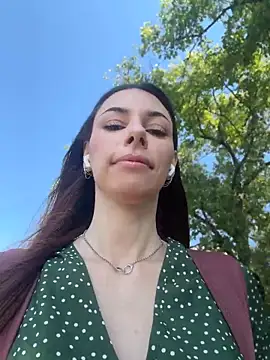 Amelie Crosby online show from 06-29-26, 02:06