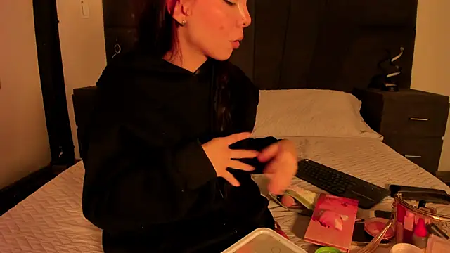 CleoWhite online show from 09-12-25, 04:45