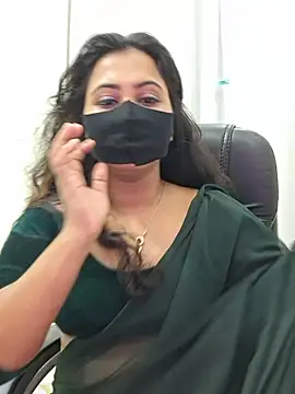 Snapshot of Bristy- chatting on 10-18-25, 07:36 Bristy- online show from 10-18-25, 07:36