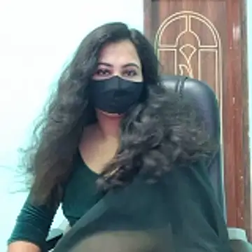 Snapshot of Bristy- chatting on 10-28-25, 12:19 Bristy- online show from 10-28-25, 12:19