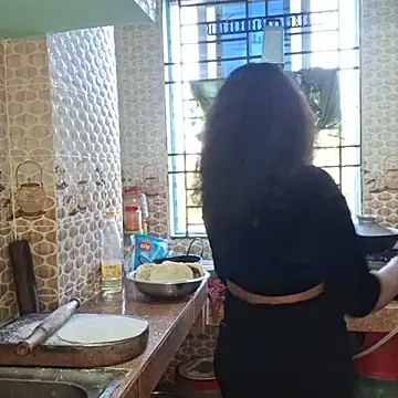 Snapshot of Bristy- chatting on 11-17-25, 03:23 Bristy- online show from 11-17-25, 03:23