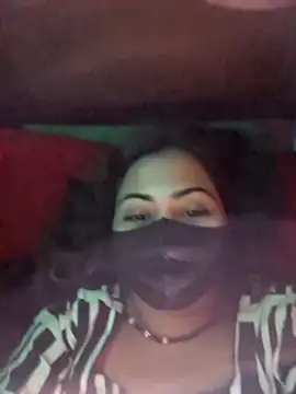 Snapshot of Bristy- chatting on 12-17-25, 10:43 Bristy- online show from 12-17-25, 10:43