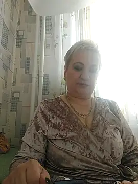 StarNicole online show from 12-17-25, 05:46