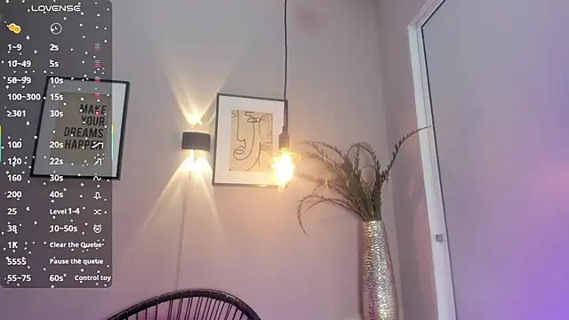 Snapshot of dulce_fiore07 chatting on 10-24-25, 01:07 dulce fiore07 online show from 10-24-25, 01:07